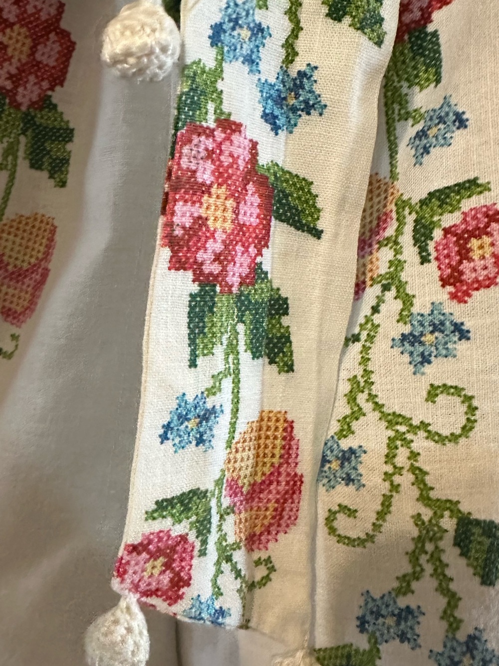 FARM Rio Tropical Romance Floral Belted Romper Size S - Picture 11 of 11